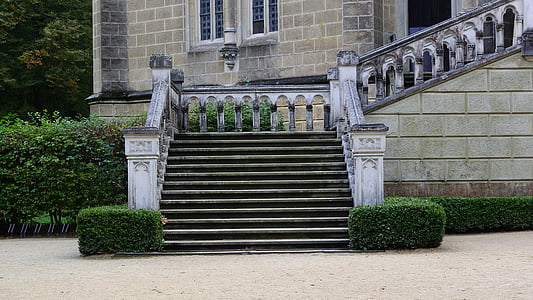 escalier, escaliers, tombeau de Schwarzenberk, néogothique, un bâtiment néo-gothique, Schwarzenberg, domanín
