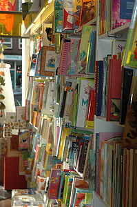 kirjakauppa, Lue, Kirjahylly, Kirjasto