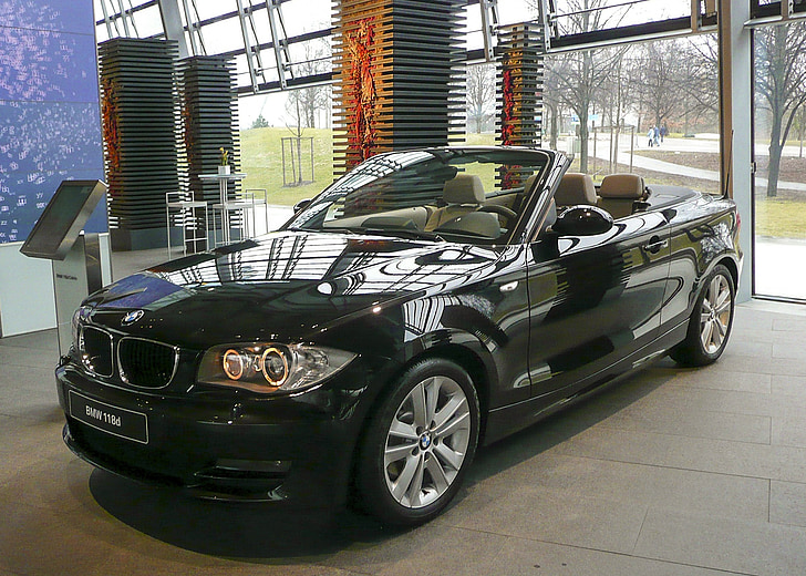 BMW-museet, interiör, Hyper modern, vågad arkitektur, byggnad, tekniska, futuristiska