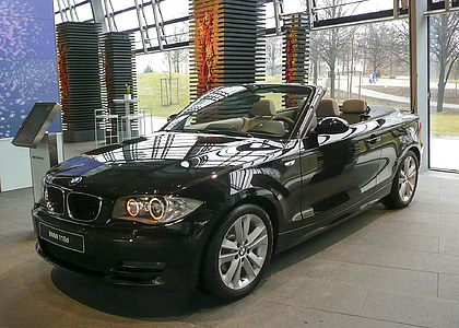 BMW muzeum, interiér, Hyper moderní, odvážné architektury, budova, technické, futuristické