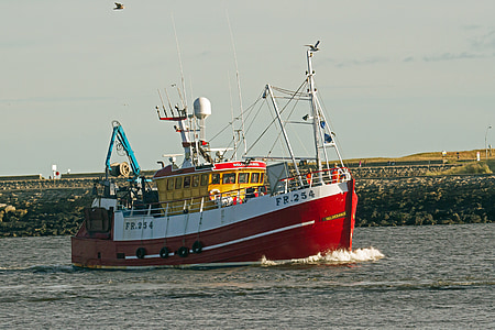 trawler, fishing, river tyne, north shields, nautical Vessel, sea, transportation