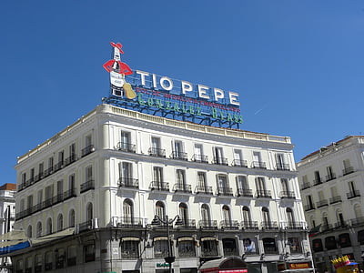 Madrid, Puerta del sol, Pusat Madrid, Tio pepe, emblematico