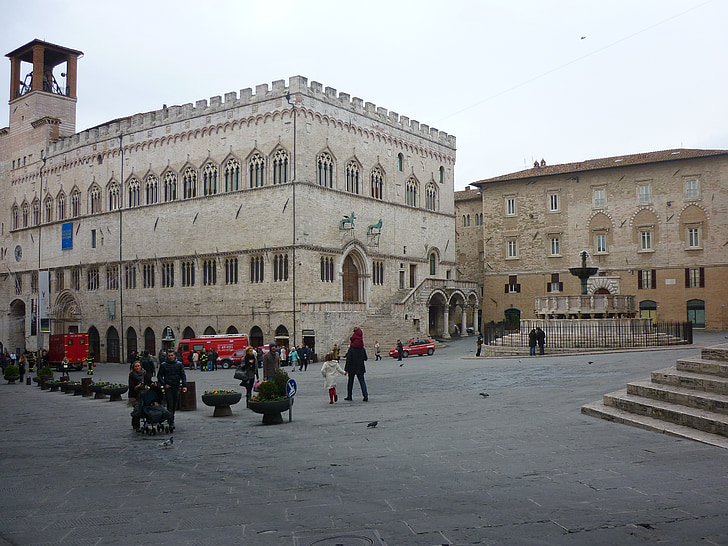 Perugia, Ombrie, partisans de carrés, plus de fontaine