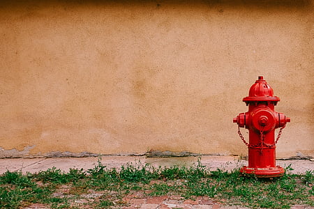 rød, brann, hydrant, nær, gresset, brannhydrant, vegg