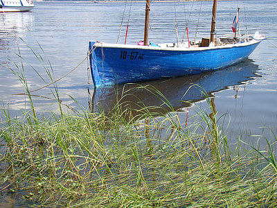 Boot, Strand, Grass, Fluss, Sommer, Sonne, Wolga