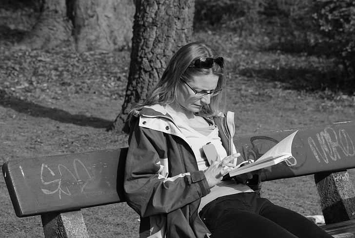 женщина, читать, Парк, Лето, Книга, смартфон, Гамбург