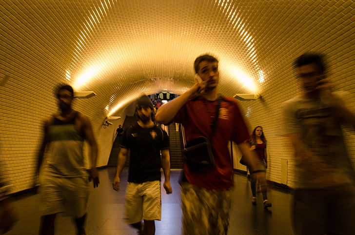 Borrão, homem, pessoas, transporte público, metrô, caminhando