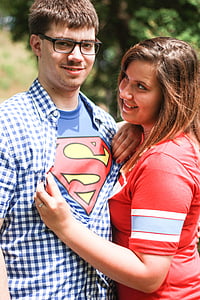 Superman, om, femeie, cuplu, poveste de dragoste, dragoste, logodna