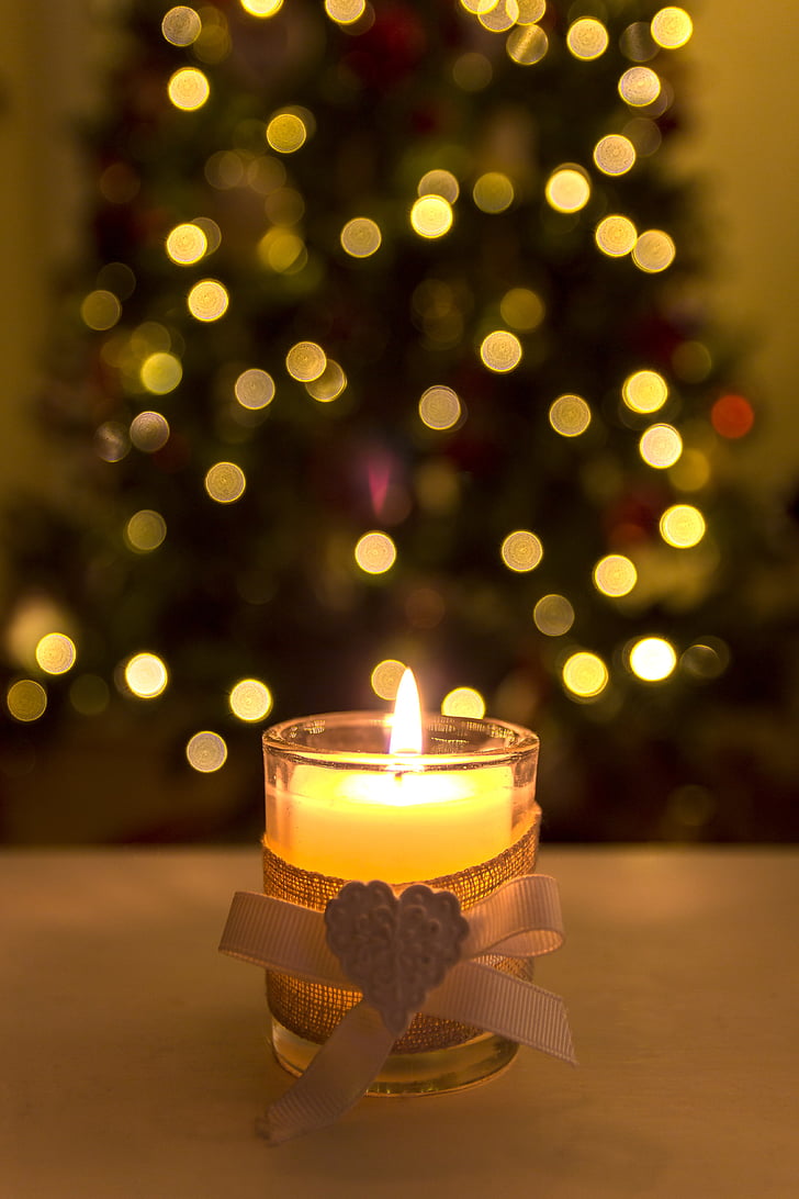 christmas candle, xmas, festive, holiday, bokeh, blur, dof