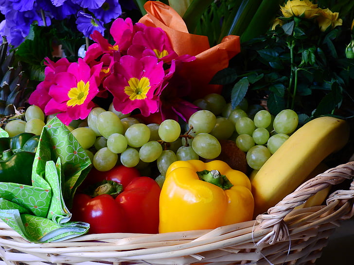 vegetables, fruit, paprika, banana, grapes, kiwi, flowers