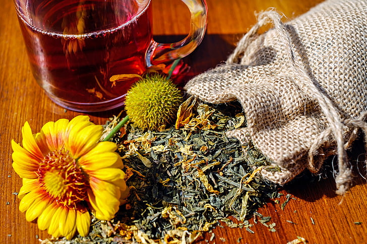 tee, plante aromatice, se amestecă, uscate, sticlă, băutură, ora ceaiului