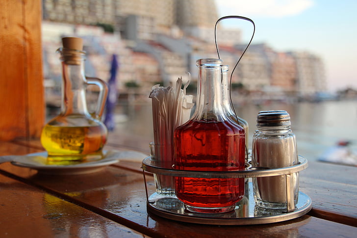oliiviöljyä, karahvi, Spice, lasi - materiaalia