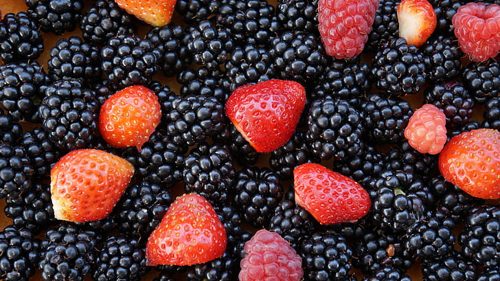 blackberries, strawberries, soft fruit, raspberries, summer, sweet, ripe