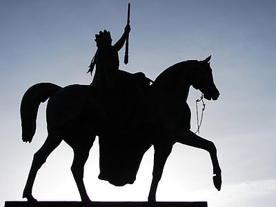 silhuett, Foto, person, riding, hest, statuen, dronning victoria