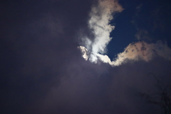 oblaki, luna, nebo, polna luna, tančico oblakov, vzdušje, sinje modra