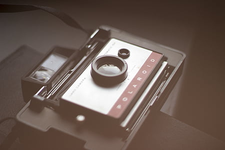 gris, noir, action, appareil photo, photographie de Polaroid, vieux, gros plan