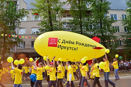 õnnelik sünnipäev Irkutski, linna päev, karneval