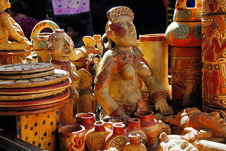 guatemela, market, statues, trinkets, ceramic, maya, cultures