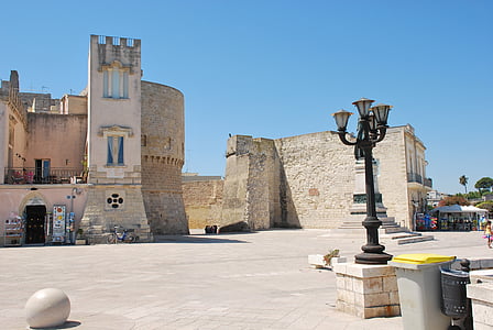 Salento, Otranto, Itália, Puglia, centro histórico, arquitetura, rua
