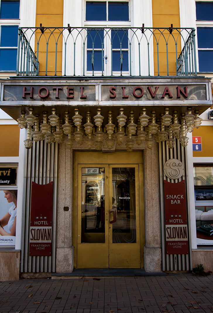 Lazne, Tjekkiet, Hotel slovan, arkitektur, historisk set