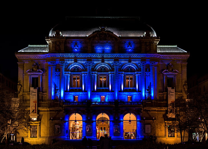 Lyon, gaismas, naktī, teātris