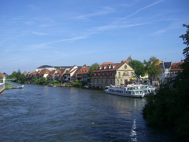 Regnitz, elven, lite Venezia, rad av hus, skipet, frakt, vann