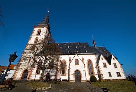 Oberursel, Hesse, Německo, staré město, kostel, zajímavá místa