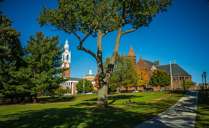 University of vermont, Burlington, Vermont, építészet, szobor, szökőkút, táj