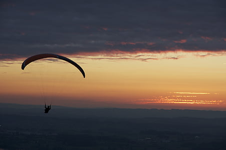 paragliding, večer, padáku