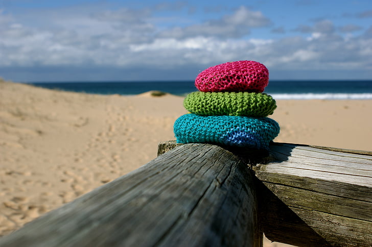 beach, yarn bomb, colorful, pink, green, blue