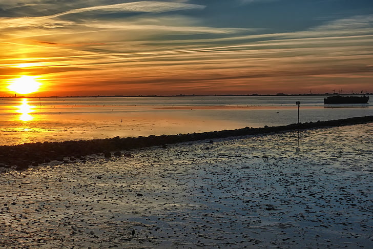 ηλιοβασίλεμα, στη θάλασσα Wadden, Βόρεια θάλασσα, Βατ, άμπωτη, βραδινό ουρανό, Nordfriesland