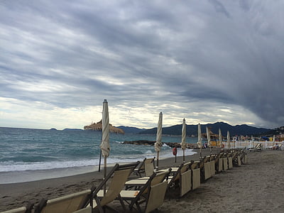 Liguria, Deniz, bulutlar