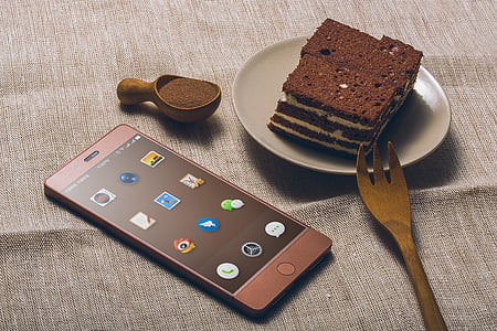 Android, Android telefons, cepšana, Brokastis, kūku, konfektes, mobilo telefonu