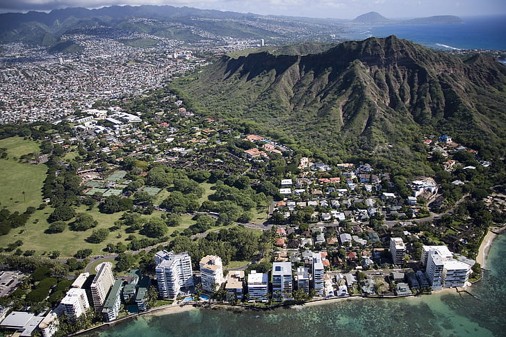 pláž Waikiki, Havaj, Honolulu, Oahu, Spojené státy americké, Letecký pohled, Diamond head
