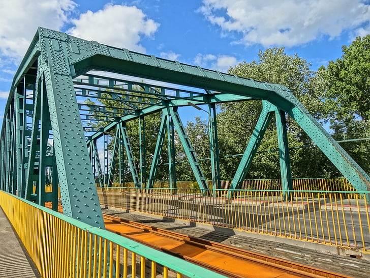 Väčšina fordonski, Bydgoszczy, Most, kríženie, kov, historické, infraštruktúry
