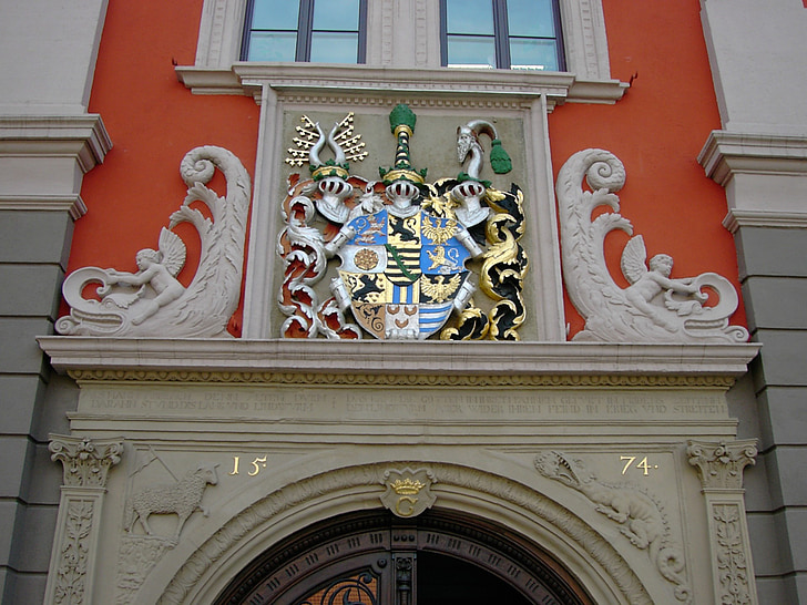 Ayuntamiento de la ciudad, Portal, Renacimiento, capa de brazos, Gotha, Thuringia Alemania