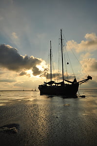 Oeste Frysk, nave, amanhecer