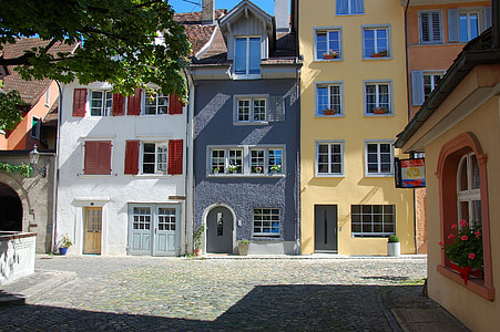 Schweiz, Bremgarten, gamla stan, sommar, turism, stadsresor, fasader