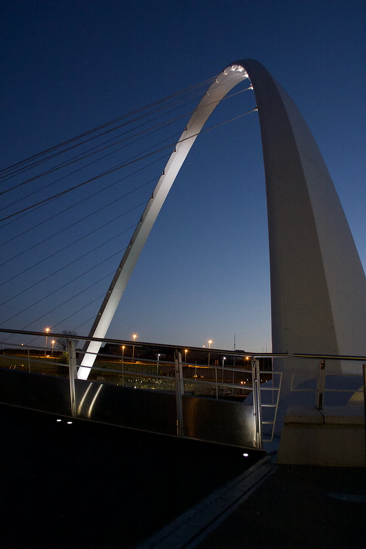Newcastle upon tyne, Newcastle quayside, Rzeka tyne, Tyne most, Most - człowiek struktura, Architektura