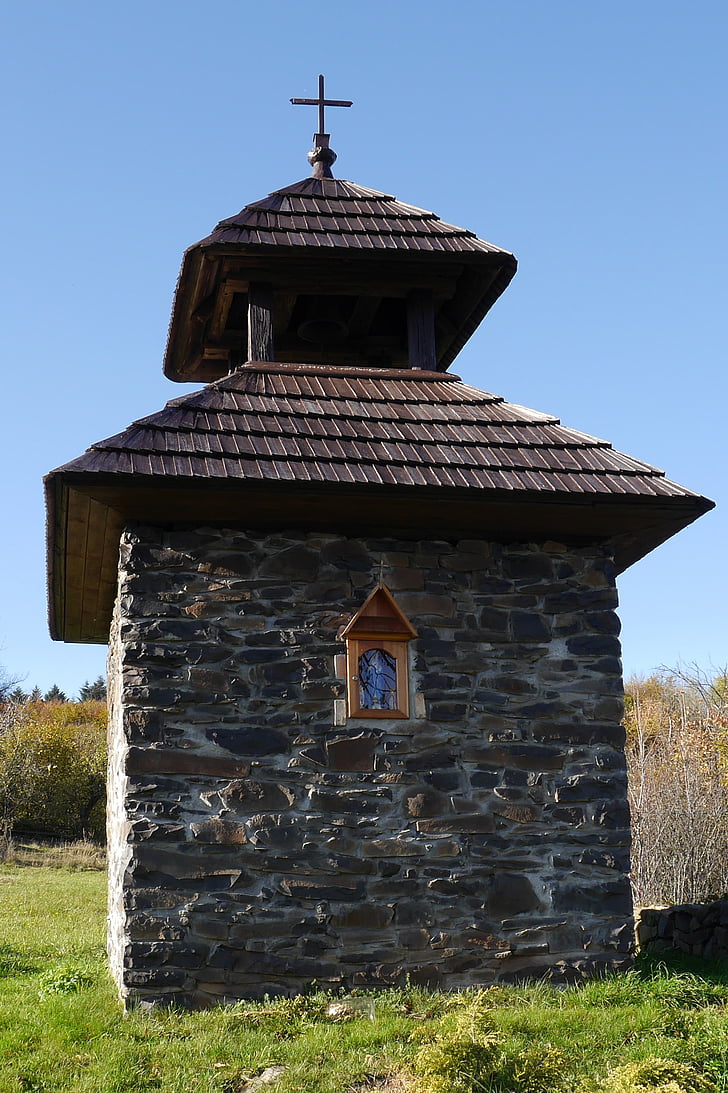 Crkva, toranj, križ, kamena, arhitektura, drveni krov, klinkera
