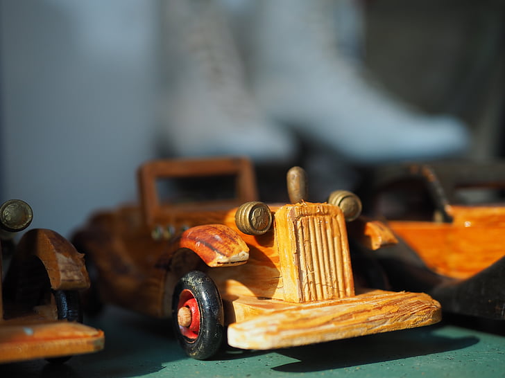 auto, Jucarii, sculptură în lemn