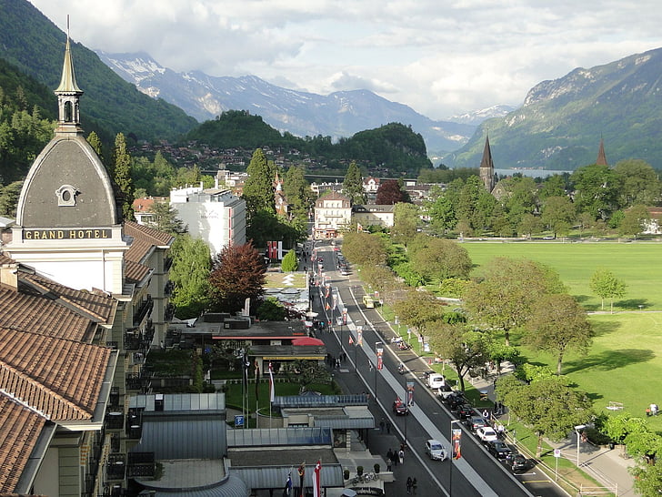 hegyek, táj, utca-és városrészlet, utca, Interlaken, Svájc, Európa