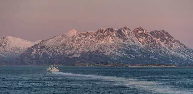 Norveška, Obala, zalazak sunca, fjord, more, planine, snijeg