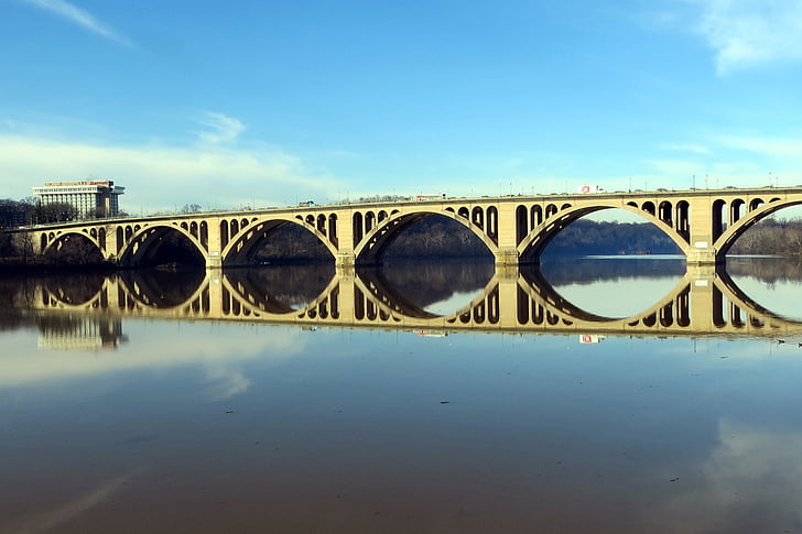 Key bridge, Potomac, reflektion, floden, DC, Arlington, Rosslyn