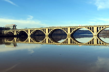 Key bridge, Potomac, reflektion, floden, DC, Arlington, Rosslyn