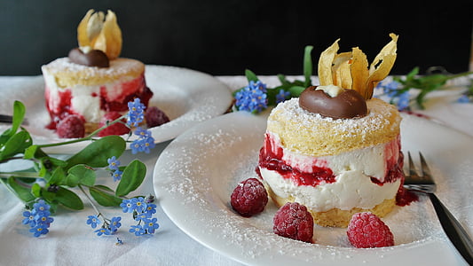bisquit, cake, cake cuts, raspberries, dessert, cream, bake