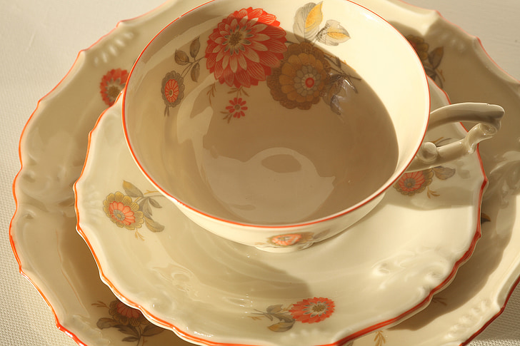 builds, cover, coffee party, old ladies, porcelain, memory, tableware
