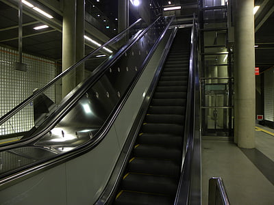 rulletrappe, Metro, Köln, hø marked