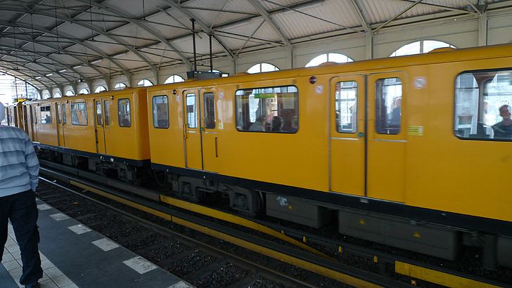 vlakem, metro, zábradlí, Berlín, Německo