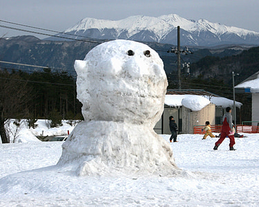 snowman, snowball fight, mount kurai, snowball, snow, winter, fight